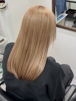 ロジャー(ROGER)&nbsp;ハイトーンミルクティーベージュ(黒染め・縮毛履歴)