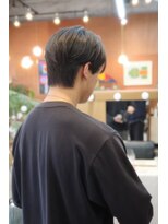 エディ(Edy)&nbsp;メンズセンターパートコンマバング刈り上げ韓国ヘア眉毛カット