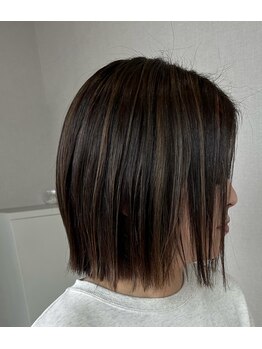 ブランシュ(Branche)の写真/白髪を生かすデザインカラー!白髪ぼかしで上品な印象に☆