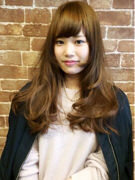 リラ バイ クオーレ(LIRA by CUORE) ゆるふわフェミニンロングガール