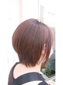 涼しげ前下がりショートボブ