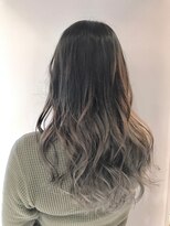 リリー シンジュク(Lilly)&nbsp;【Lilly新宿】透き通るような透明感/グレージュカラー/イルミナ