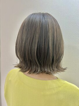 アールモンドヘア新世界 【北見】#ハイライト#ブリーチカラー#くすみカラー