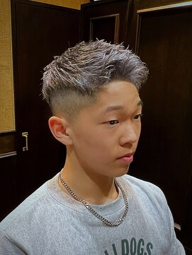 ヒロギンザバーバーショップ 大宮店(HIRO GINZA BARBER SHOP) シルバーカラー　埼玉　メンズカラー