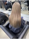 ミルクティーベージュ