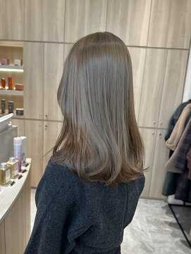 ウェイズトウキョウ 新宿店(Ways TOKYO) シークレットハイライト×透け感たっぷりオリーブベージュ