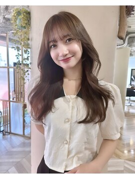 アリスバイアフロート 自由が丘(ALICe by AFLOAT) 顔周りレイヤー／くびれヘア/グレージュカラー／自由が丘