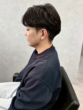 サイクル(CYCLE) MEN'S HAIR/サーフカール/刈り上げセンターパート/伊勢崎