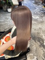 チャプター 問屋町(chapter)&nbsp;ケアブリーチミルクティーベージュカラーレイヤーカット韓国ヘア