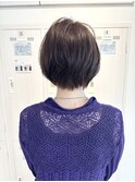 秋トレンド丸みショートで印象チェンジ
