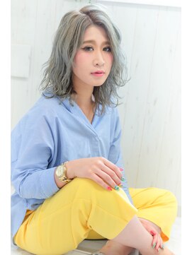 プロム(Prom) ルーズアッシュミディ