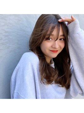 ドットハリス(.Hallis) 大人かわいい/小顔/ミディアムレイヤー/20代30代40代