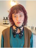 スパイラルパーマ　ミディアムウルフ　チェリーブラウン