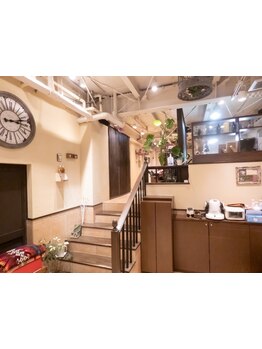 【少人数サロン/ネイルと同時施術OK】10年以上地域に愛される、家族で長く通い続けたくなるサロン…◇