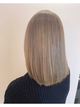 スティル ヘアアンドアイラッシュ(STILL hair&eyelash) 【森】ホワイトミルクティーベージュ