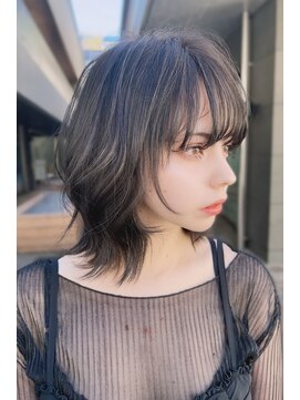 クーエフー(coo et fuu) ウルフヘアー　ニュアンスパーマ　ふんわりミディアム藤沢