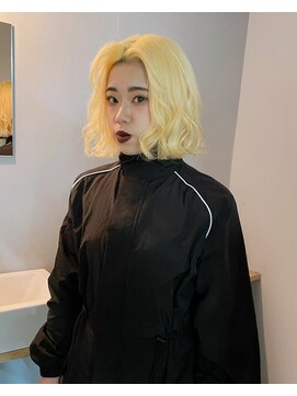 チーカ(chica) blonde