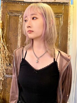 シーズ 栄(sea's) ミディアムウルフ×インナーカラー