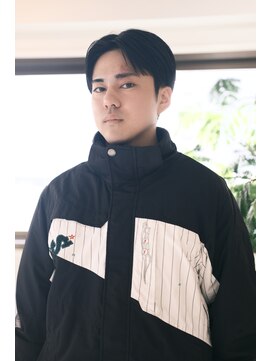 フェイヴィーズ(FavyS) センターパート　大阪美容室