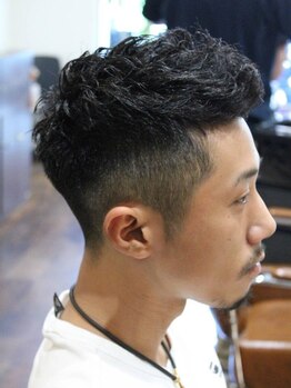 カスタムバーバースクレイプ(Custom Barber Scrape)の写真/最旬トレンド×似合わせで”男らしさ”を演出！学生さんから社会人の方まで、今まで以上にかっこよく★