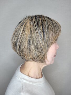 松本平太郎美容室 国立店 50代60代70代×ディスコネクションボブ×白髪ぼかしハイライト