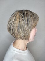 松本平太郎美容室 国立店 50代60代70代×ディスコネクションボブ×白髪ぼかしハイライト