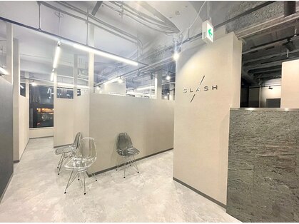 スラッシュ(SLASH)の写真