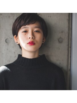 アデ オモテサンドウ(ade omotesando) 黒髪ショート