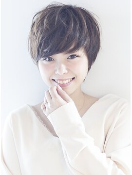 ロミー 本厚木(ROMMY.) 小顔前髪 シースルーバング ひし形シルエット【ROMMY. 本厚木】