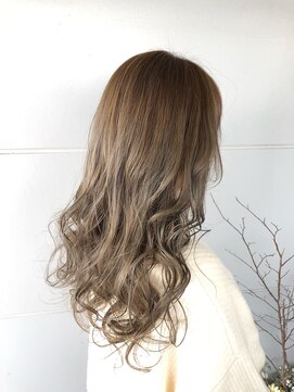 ヘアアンドメイク ムーア(Muuua) 大人気☆ミルクティーグレージュ