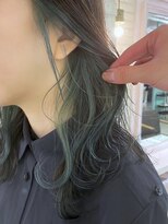 ロンドジェネルーズ 柏(Lond generous)&nbsp;柏でお洒落に☆グリーンイヤリングカラーのミディアムヘア☆