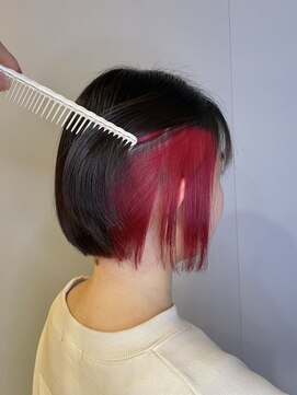 ブロッサム 東久留米店(Blossom) 20代30代40代大人インナーカラー耳掛け切りっぱなし大人ボブ