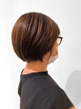 アッシュ 十日市場店(Ash) 白髪MIXボブ