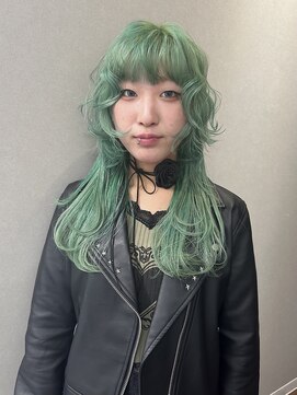 デイジー(Daisy) 天神/大名/くすみグリーン/ハイトーン