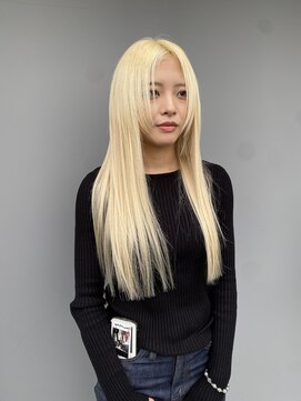 フィーネ つくば(Fi-Ne) ダブルカラー　抜きっぱなしブロンド　プルエクステ