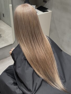 ミルクティーベージュホワイトグレージュブリーチダブルカラー