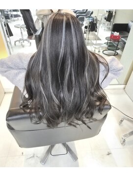 シャンプーボーイエイムス(SHAMPOO BOY aims) ハイライト