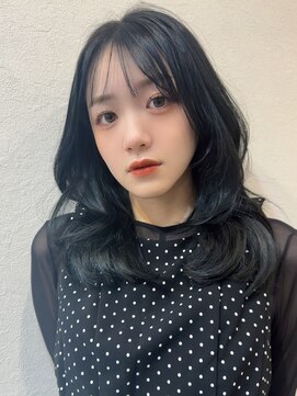 ベル サウス(BHEL south) ミディアムレイヤーボブグレージュ顔周りカット