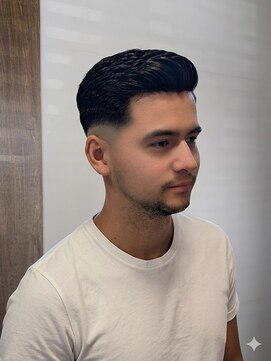 ワンワンオー バーバーショップ コンチネンタル(@110 BARBER SHOP continental) コームオーバー