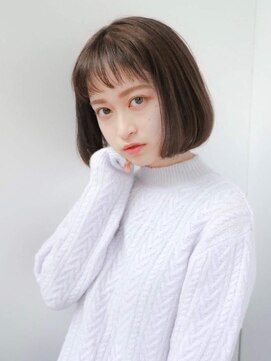 ルティア(Lutia) 切りっぱなしボブ シースルーバング アッシュカラー★★