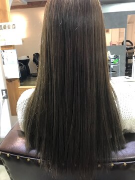 ケアル(Carel) 艶髪ロング♪