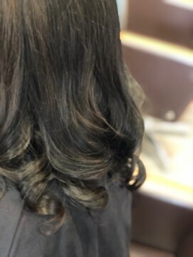 ボヌール ヘアーワークス(Bonheur hair works) 低明度×アッシュグレイ