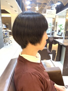フォルテ 草薙店 丸みショート