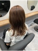 外ハネヘアー