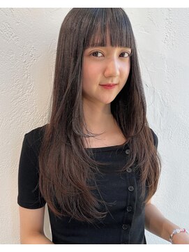 ザザアオヤマ(ZA/ZA AOYAMA) ストレートも可愛い、レイヤーカット