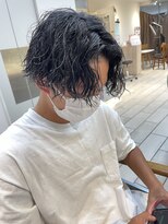 テトラ バイ ネオリーブ 横浜西口店(tetra by neolive)&nbsp;横浜★センターパートの波巻きパーマ