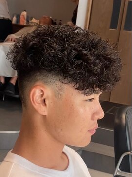 グルーマーズトウキョウ 渋谷店(GROOMER/S TOKYO) スペインカール