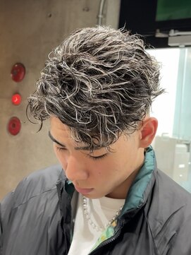 イーラ(era) ラルフカールパーマ/メンズ/刈り上げ/眉毛/ツイスト