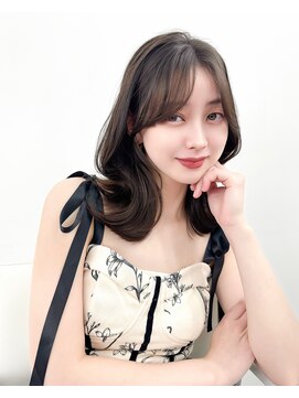 アマトウキョウスマートサロン(AMA TOKYO×Smart Salon) 韓国ヘア　レイヤーカット　顔まわり