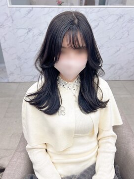 透明感グレージュ/レイヤーカット/顔まわりカット